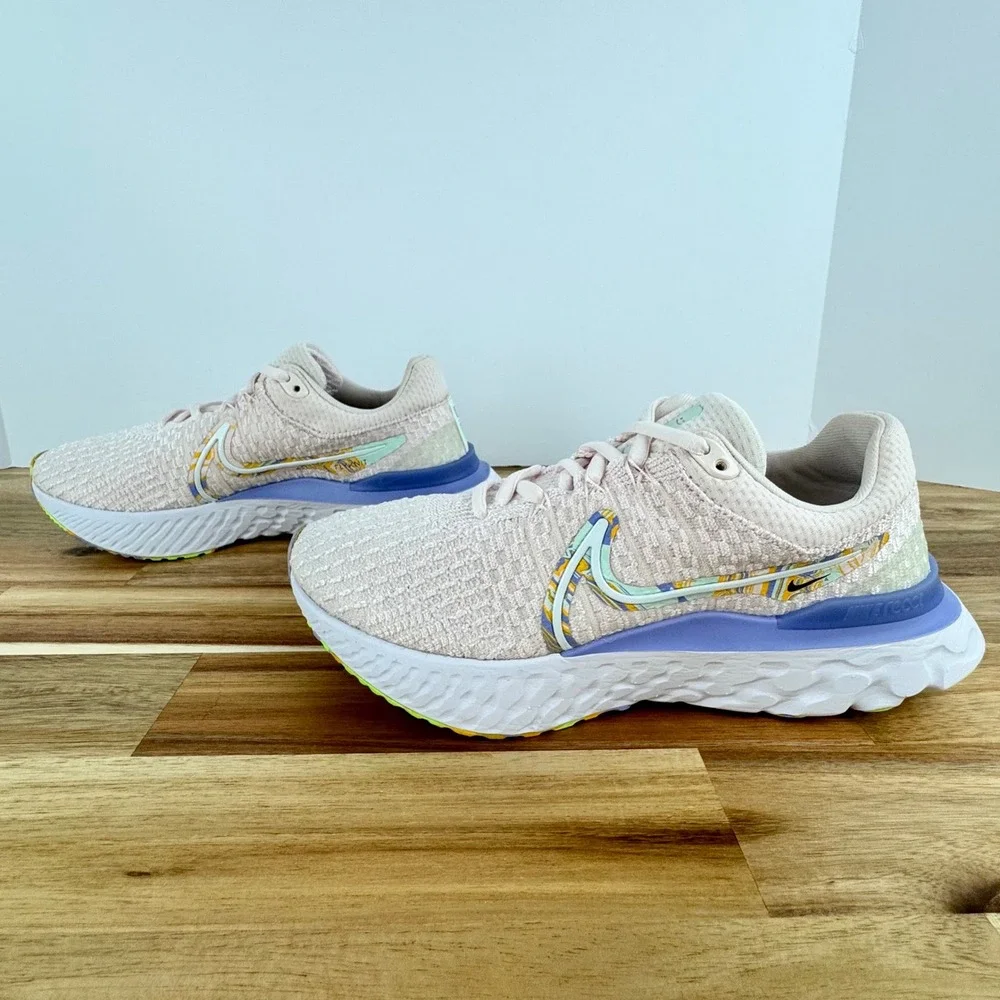 Nike React‎ Infinity Run Flyknit 3 Women's Running Shoes Pink Multi Size 6.5